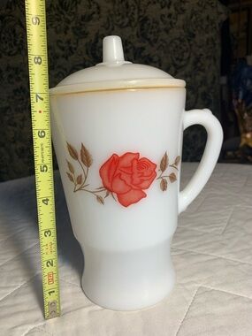 TERMOCRISA Milk Glass Pitcher